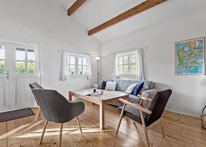2 Bedroom Awesome In *
